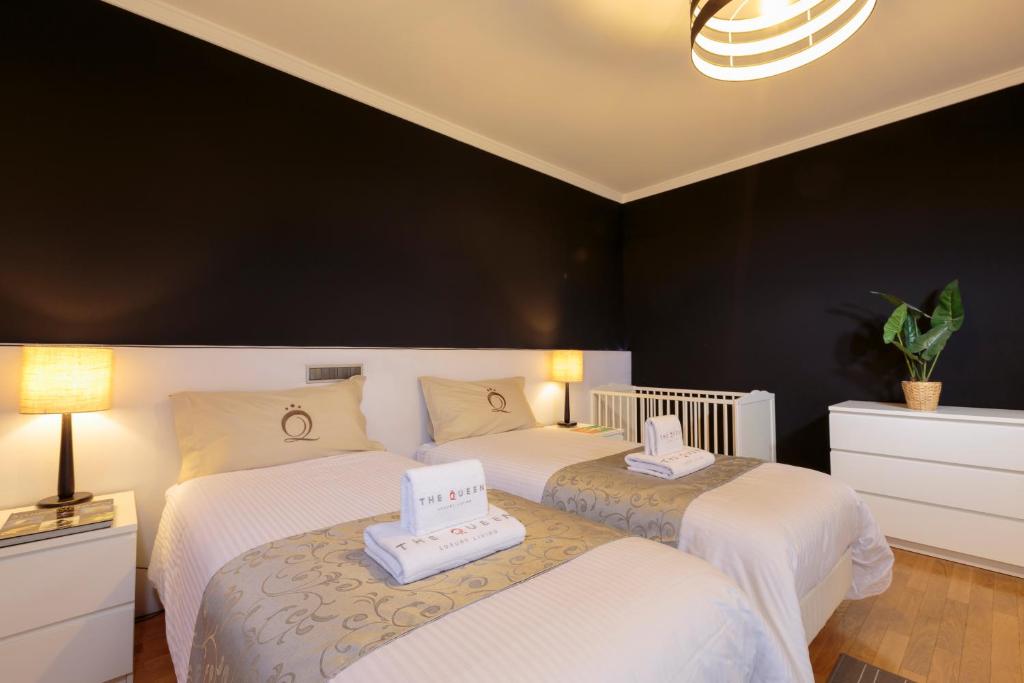 Carlotta 4dx Deluxe Two-Bedroom Apartment with Balcony11