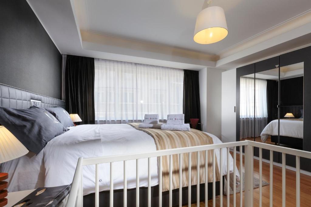 Carlotta 4sx Prestige Two-Bedroom Apartment10