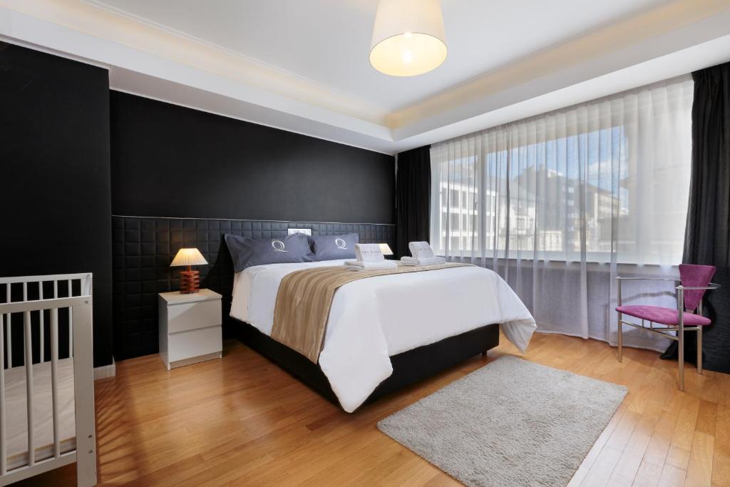 Carlotta 4sx Prestige Two-Bedroom Apartment12