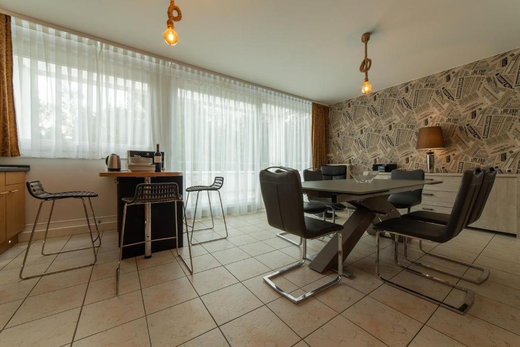 VILLA ADRIANA-The Queen Apartments Luxury Living12