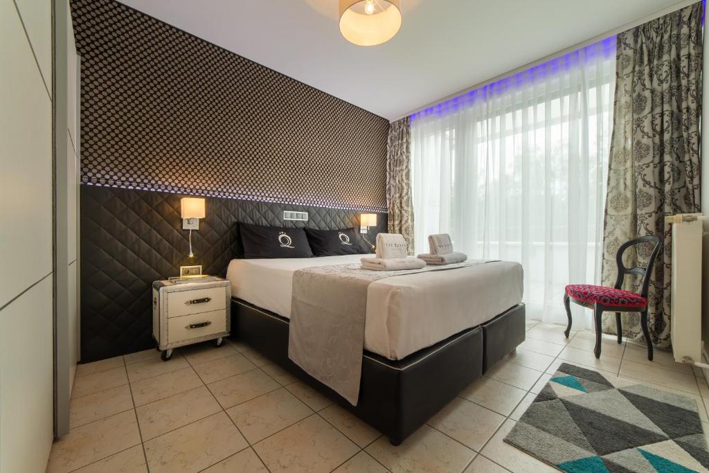 VILLA ADRIANA-The Queen Apartments Luxury Living13