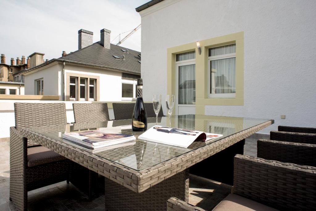 gemma 3.5 Two-Bedroom Apartment1820