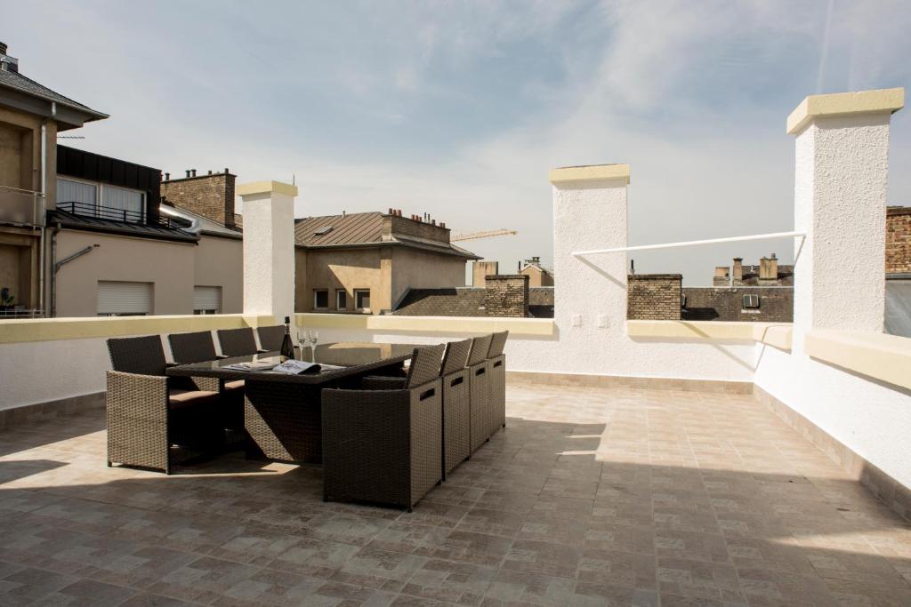 gemma 3.5 Two-Bedroom Apartment23