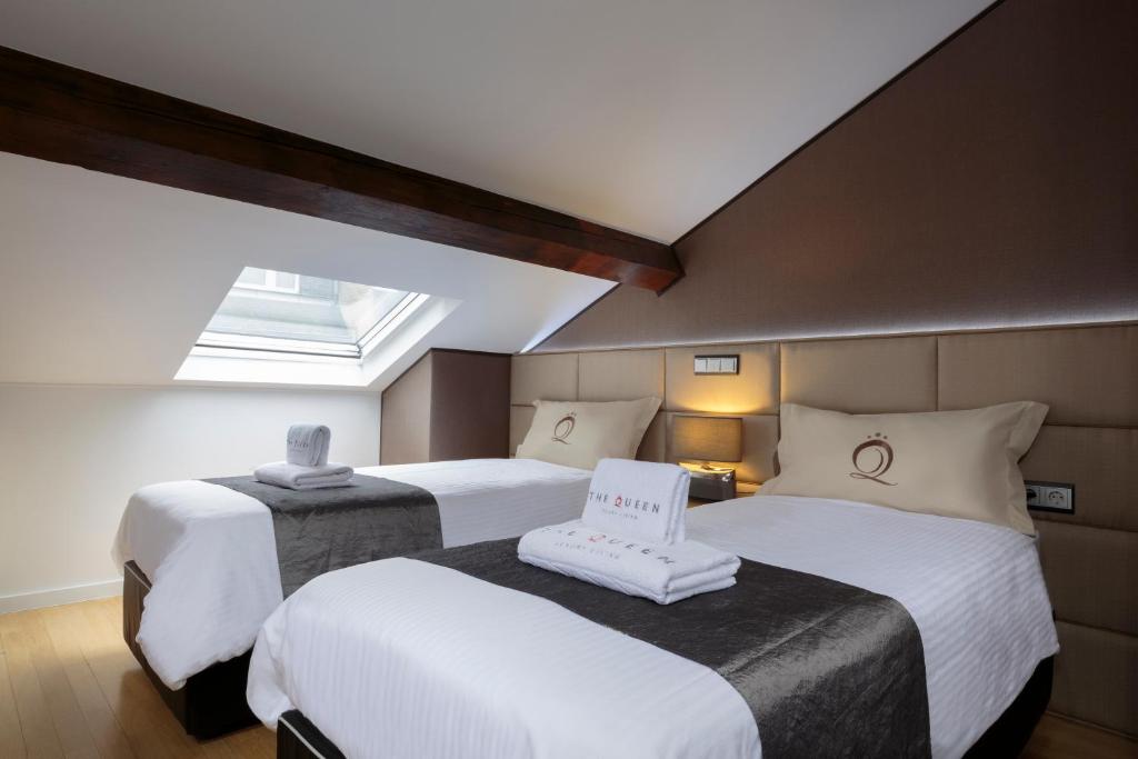 gemma 3.5 Two-Bedroom Apartment40