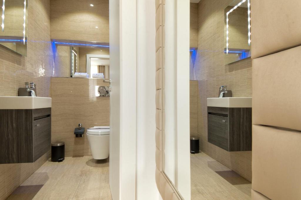 gemma 3.5 Two-Bedroom Apartment46