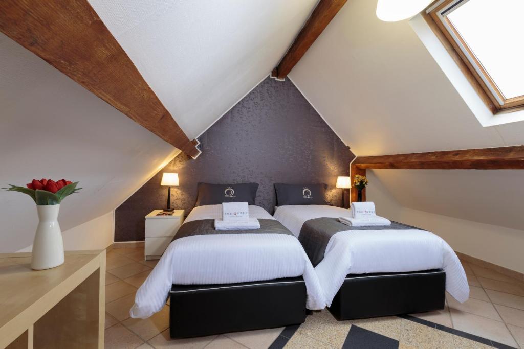 gemma 5 Apartment – Split Level24