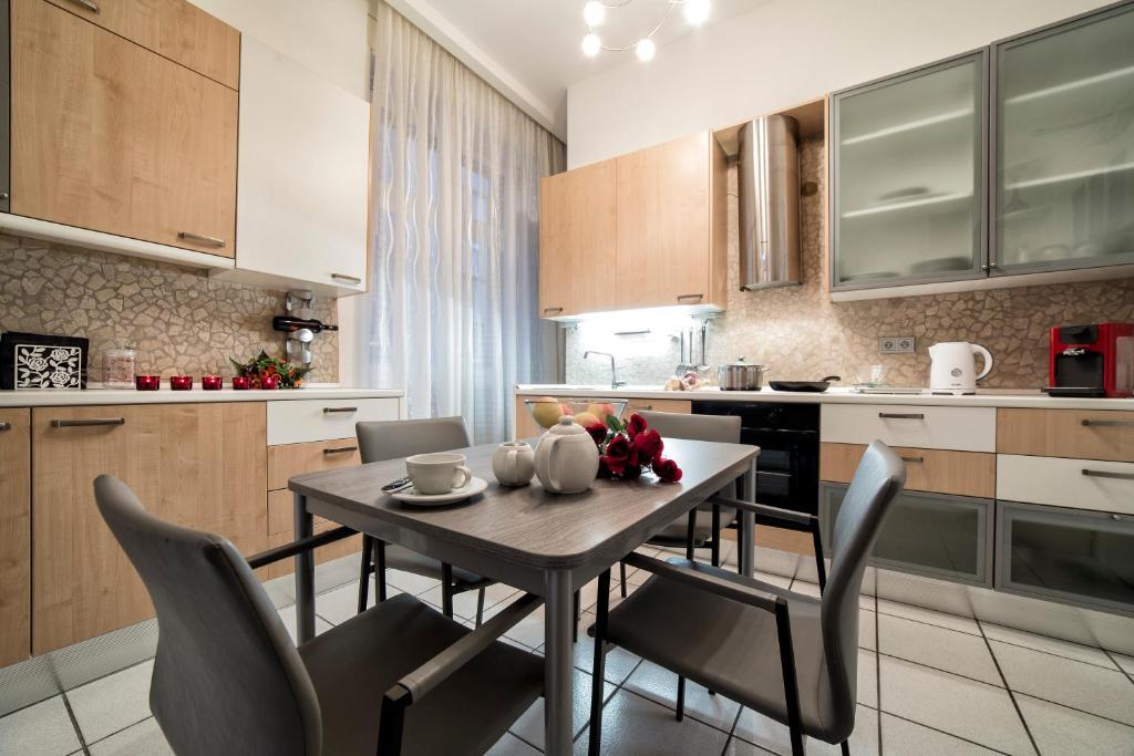 villa gemma 2 Executive Two-Bedroom Apartment13