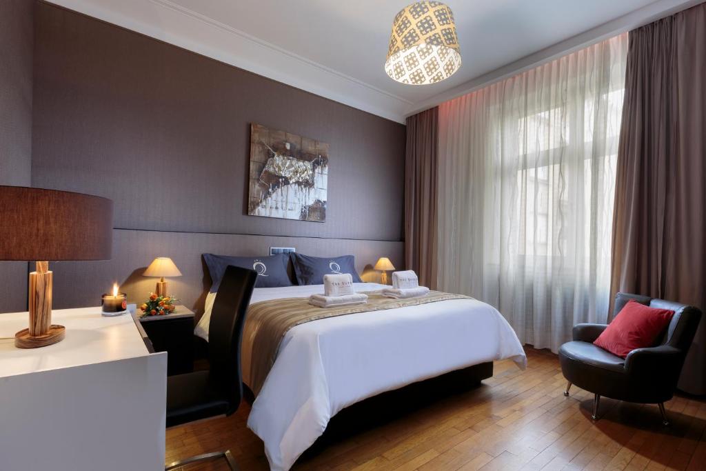 villa gemma 2 Executive Two-Bedroom Apartment33