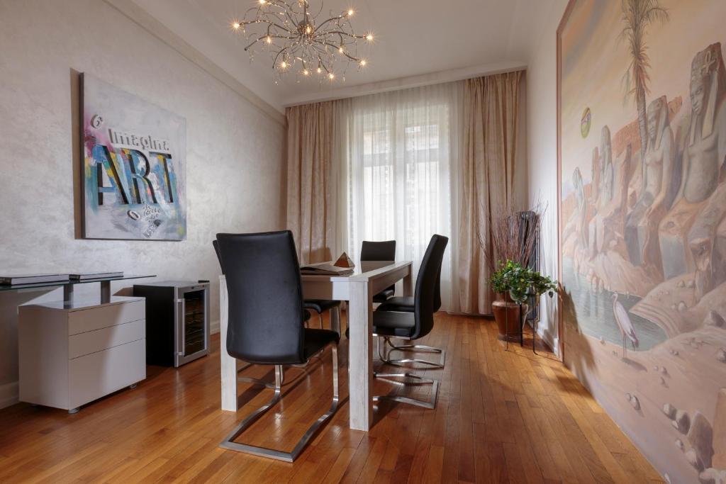 villa gemma 2 Executive Two-Bedroom Apartment7