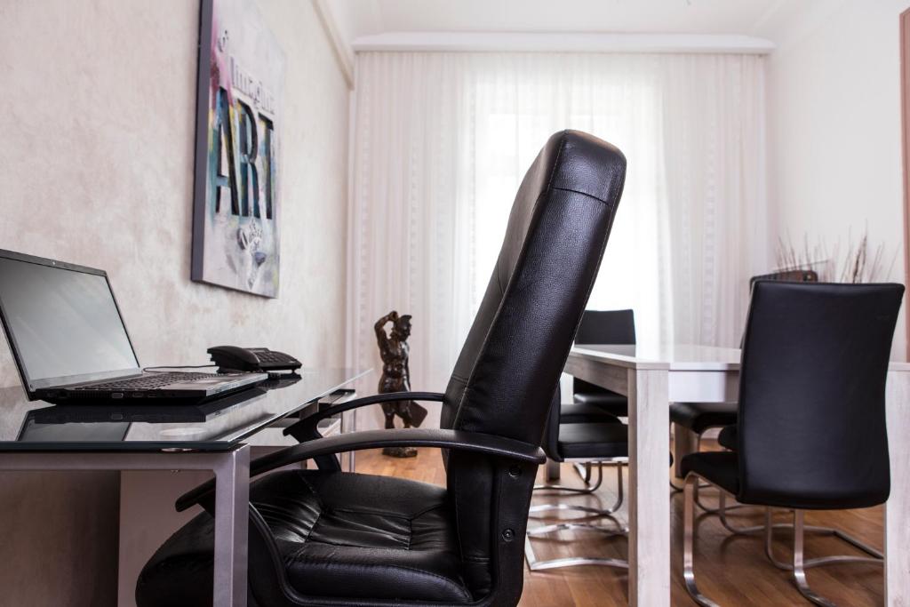 villa gemma 2 Executive Two-Bedroom Apartment8